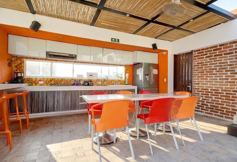 ユースホステル Masaya Santa Marta