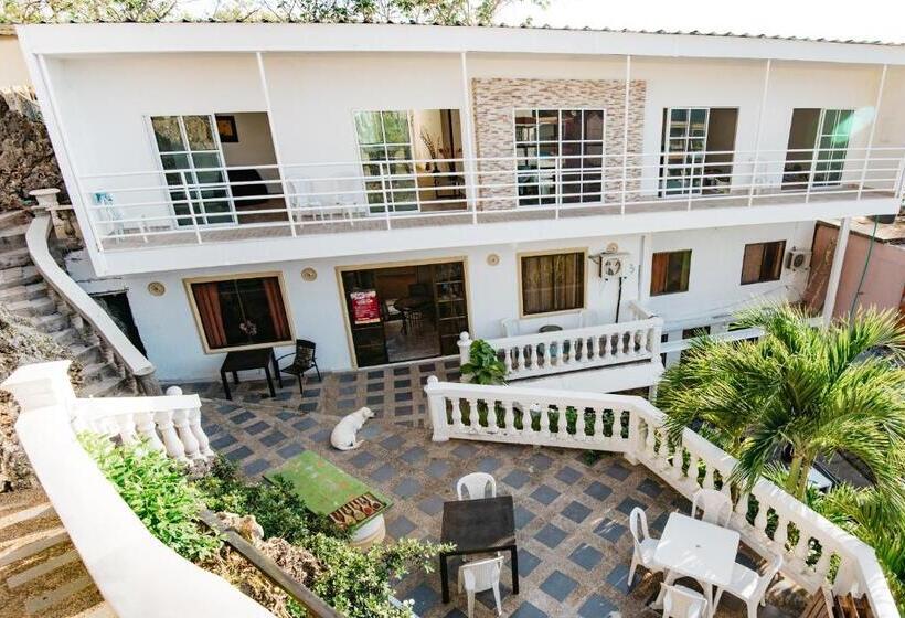 הוסטל The Rock House Eco