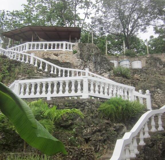 هاستل The Rock House Eco