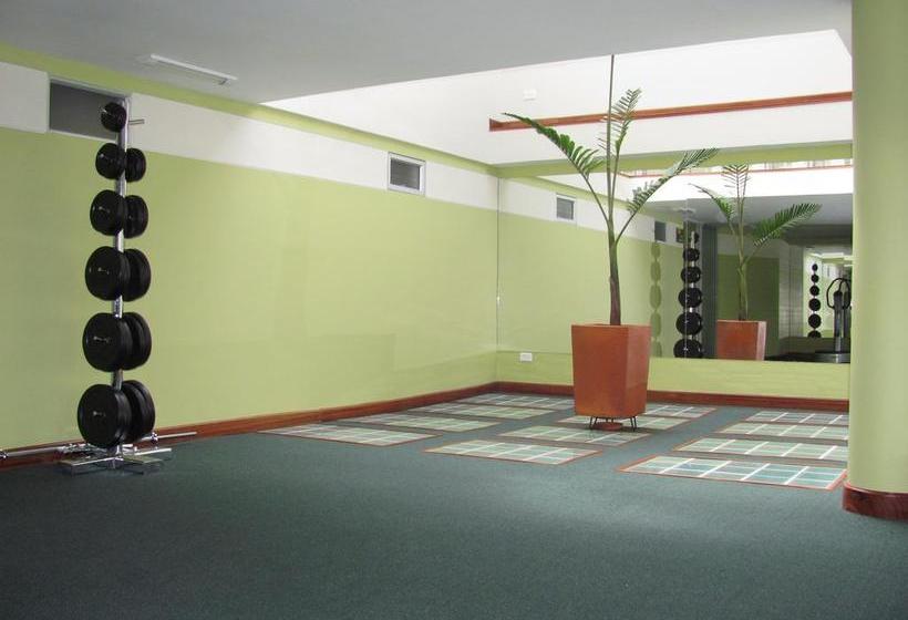 Apartahotel Vincent Suites