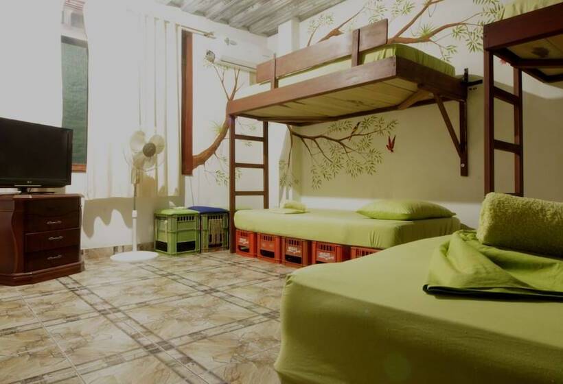 مبيت وإفطار Eco Hotel El Refugio De La Floresta