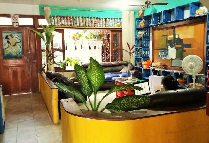 مبيت وإفطار Eco Hotel El Refugio De La Floresta