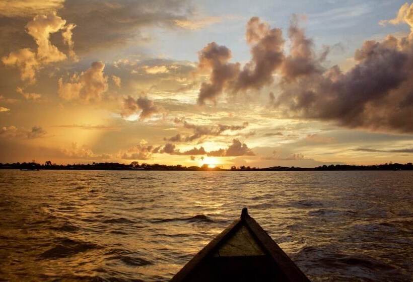 تختخواب و صبحانه Eco Hotel El Refugio De La Floresta