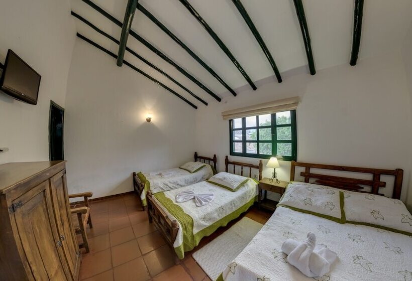 تختخواب و صبحانه Hospederia La Roca La Plaza Principal