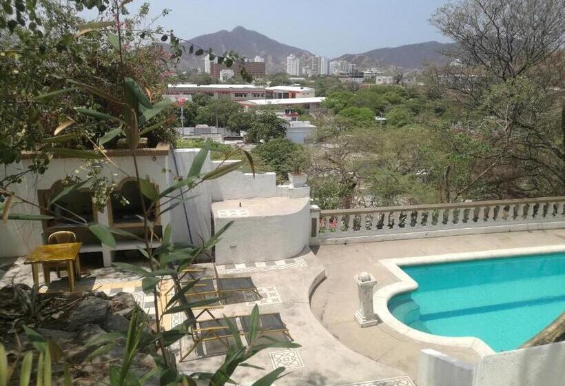 تختخواب و صبحانه Jardin Etnobotanico Villa Ludovica