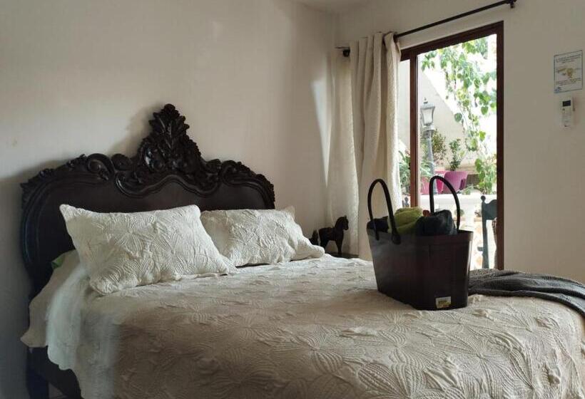 تختخواب و صبحانه Sunset Paradise