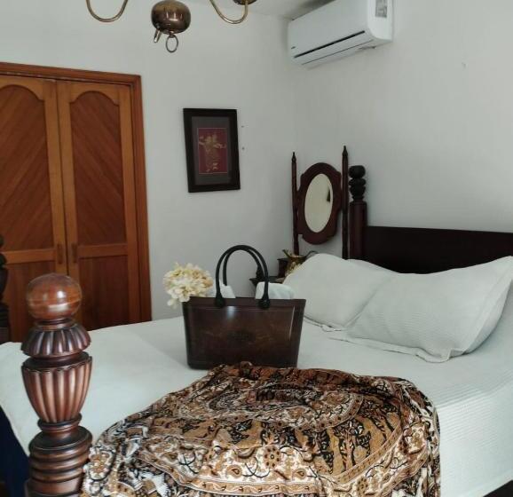 ベッドアンドブレックファースト Sunset Paradise