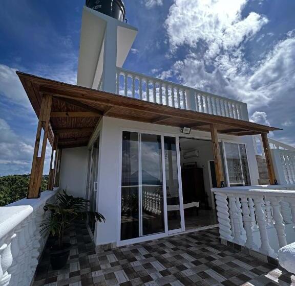 ベッドアンドブレックファースト Sunset Paradise