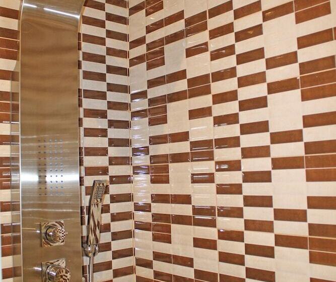 مسافرخانه Monte Carlo Love Porto