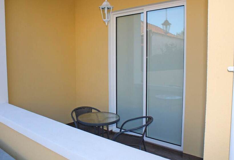 مسافرخانه Monte Carlo Love Porto