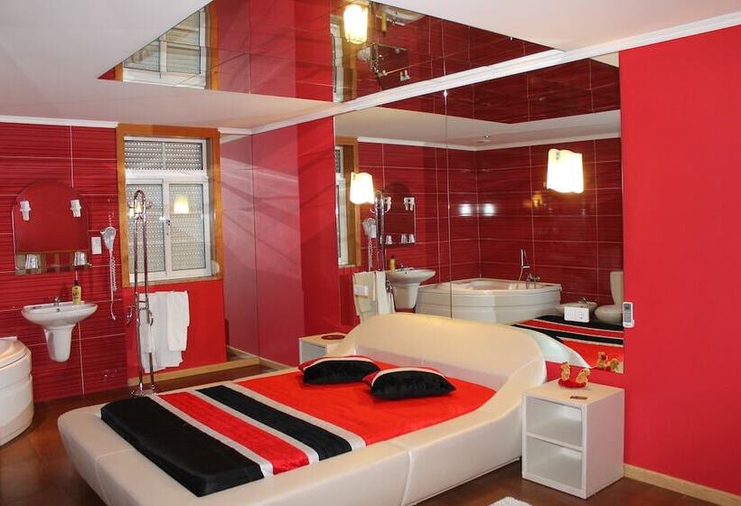 مسافرخانه Monte Carlo Love Porto