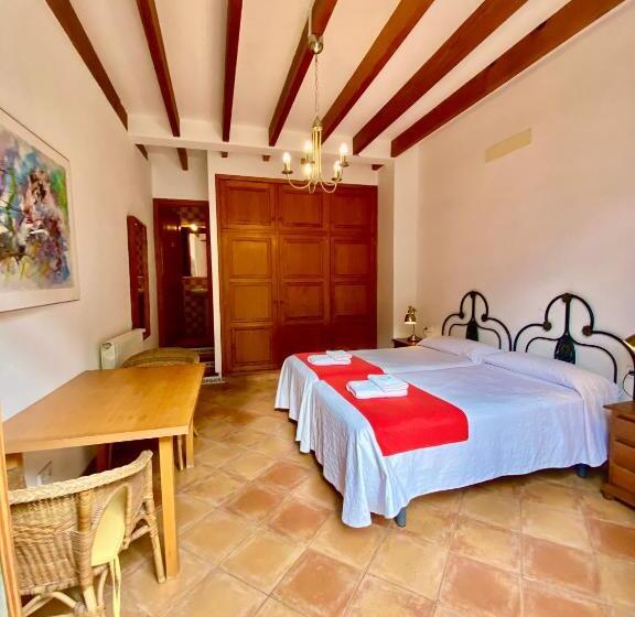 Hostal Villa Verde Adults Only