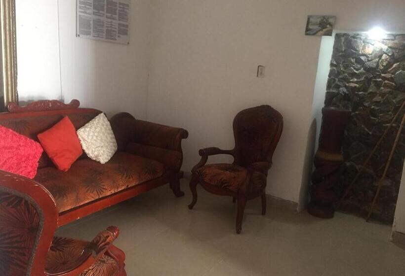 فندق Andalucía Inn