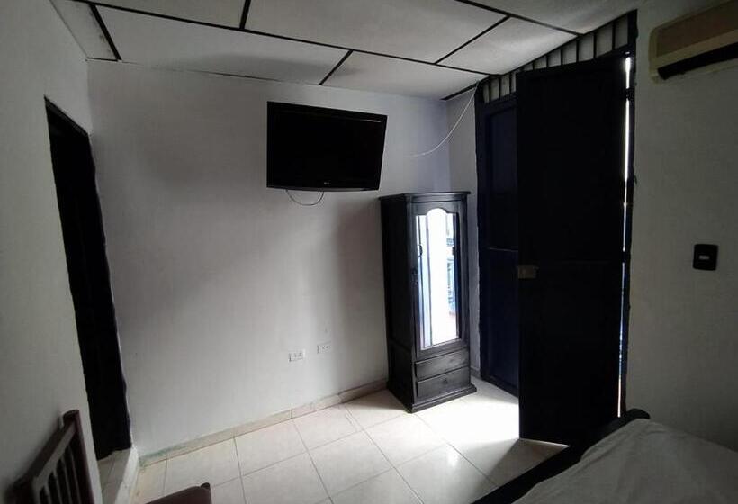 فندق Andalucía Inn