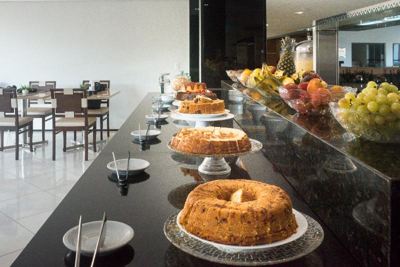 فندق Aram Premium