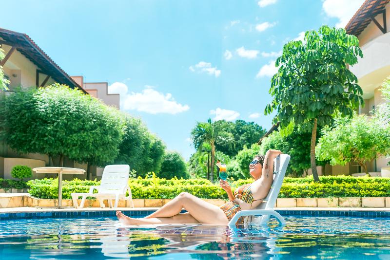 فندق Aram Premium