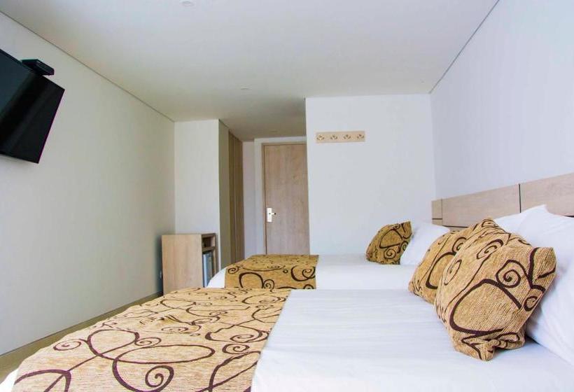 בית מלון כפרי Arawak Plaza