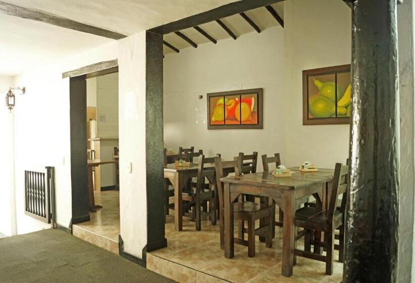 Отель Ayenda 1257 Premium Real