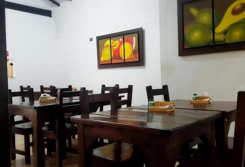 Отель Ayenda 1257 Premium Real