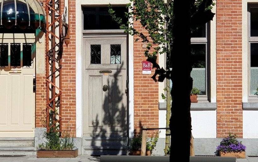 Hôtel Bed & Breakfast Exterlaer