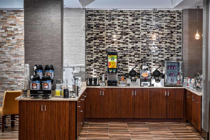 هتل Best Western Plus Philadelphia Convention Center