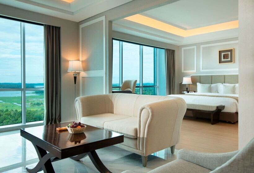 فندق Wyndham Panbil Batam