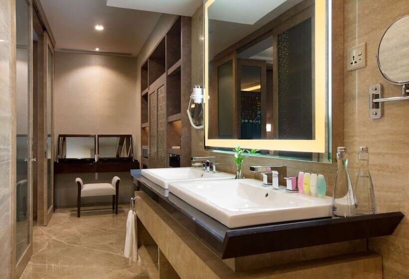 فندق Wyndham Panbil Batam