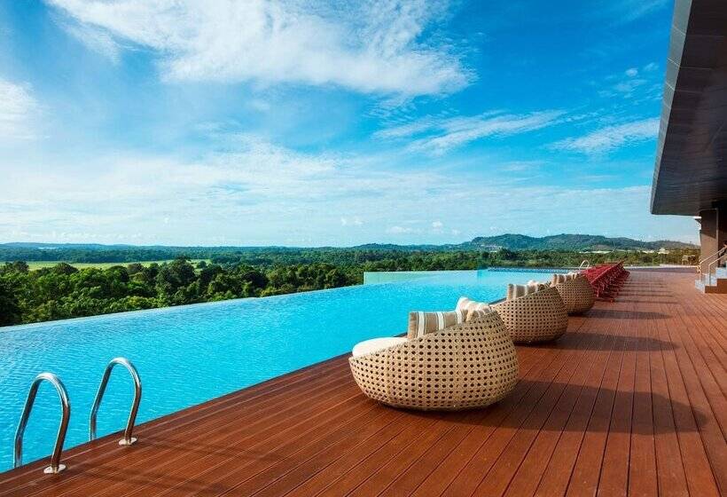 فندق Wyndham Panbil Batam