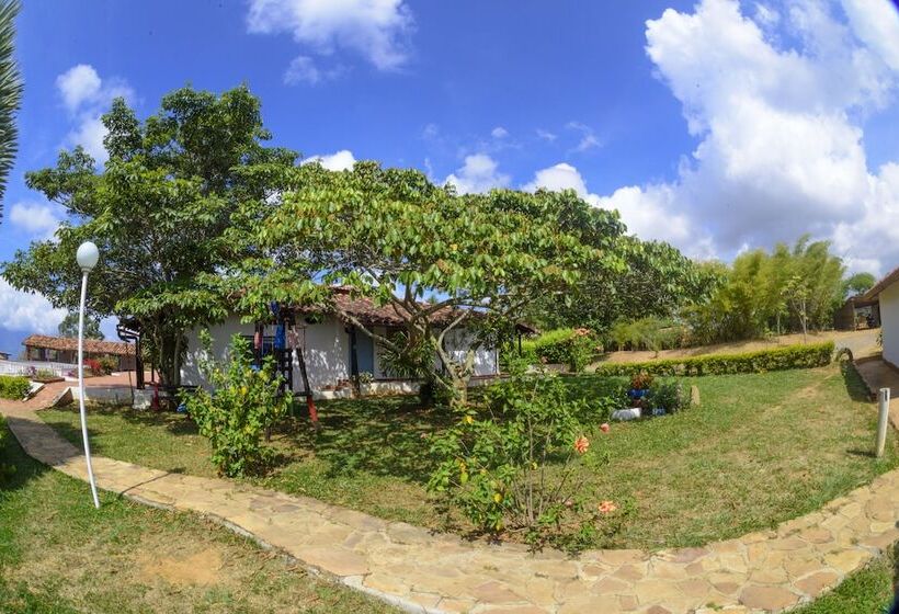 ホテル Campestre El Santuario