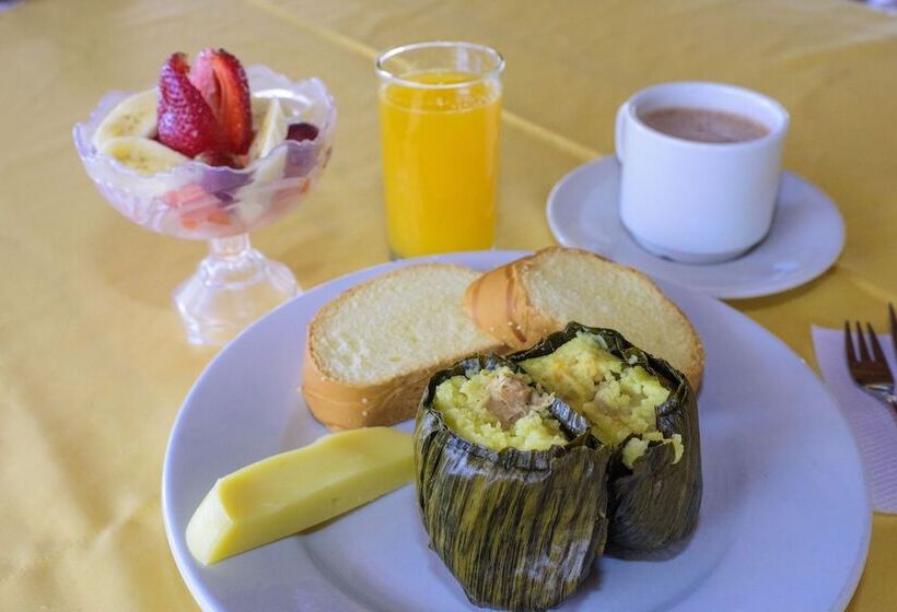 ホテル Campestre El Santuario