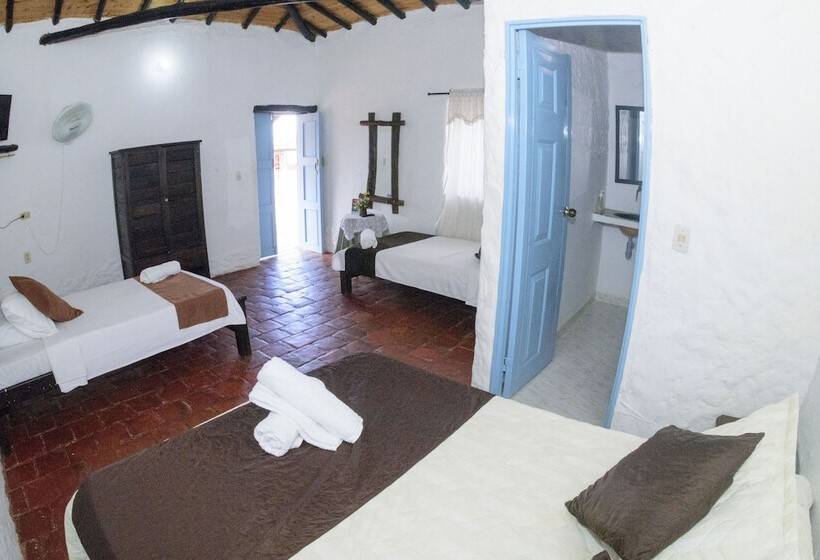 ホテル Campestre El Santuario