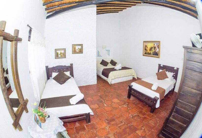 ホテル Campestre El Santuario