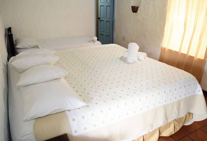 هتل Campestre El Santuario