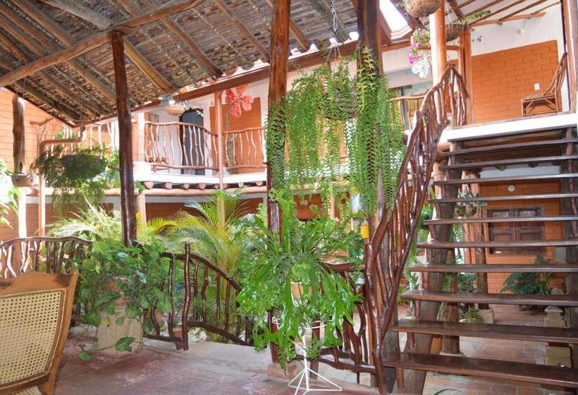 هتل Casa Aparicio Lopez