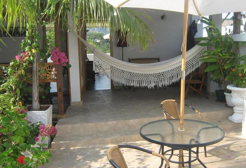 هتل Casa Belle Epoque