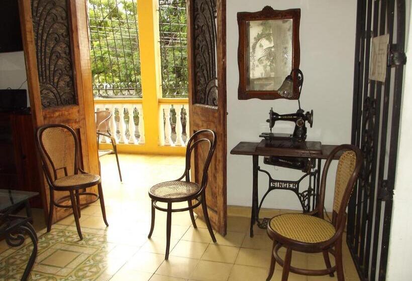 Отель Casa Belle Epoque