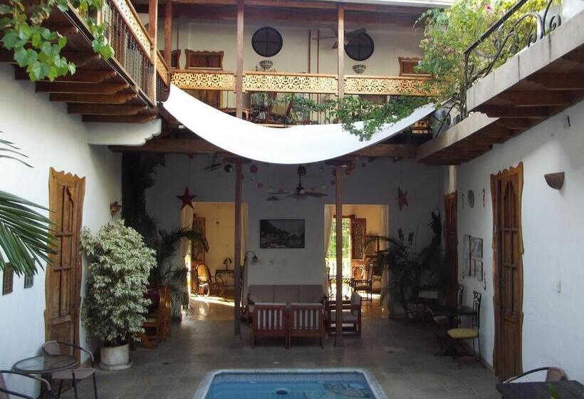 Отель Casa Belle Epoque