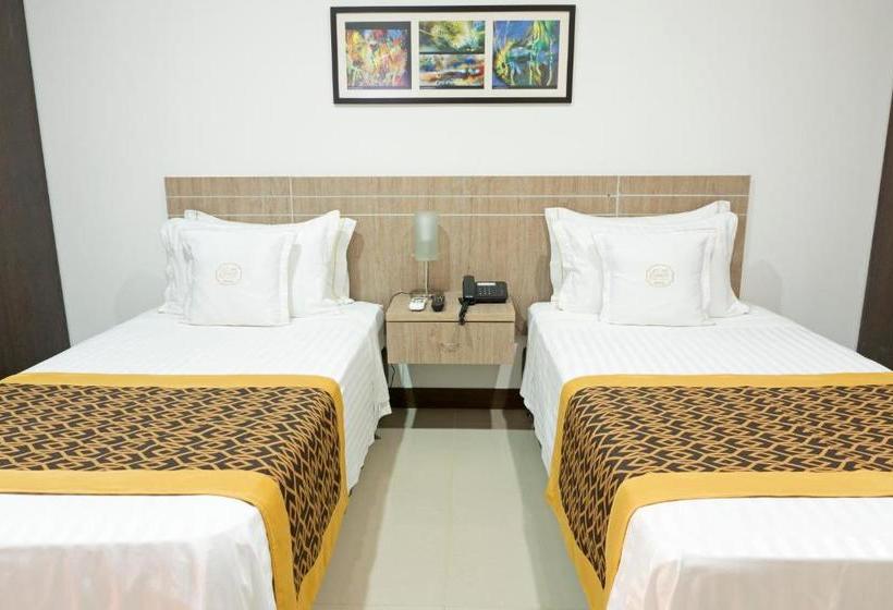 Отель Cinco Monteria