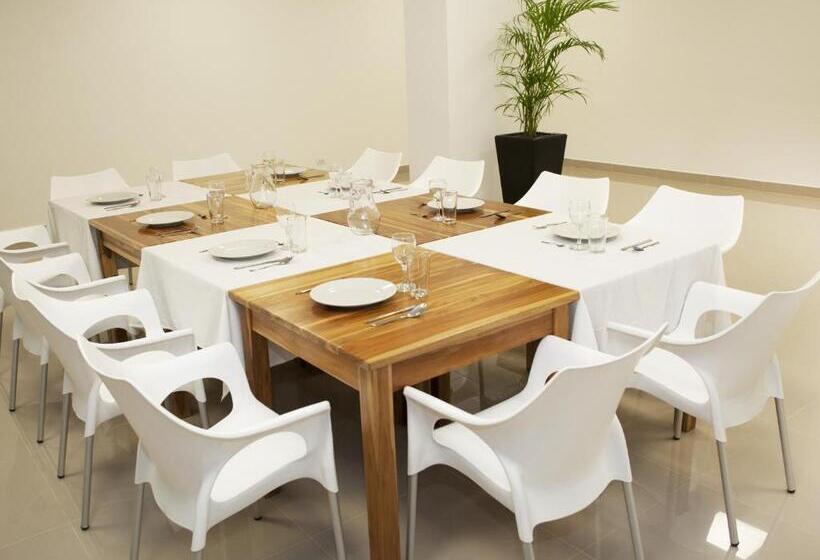 Отель Cinco Monteria