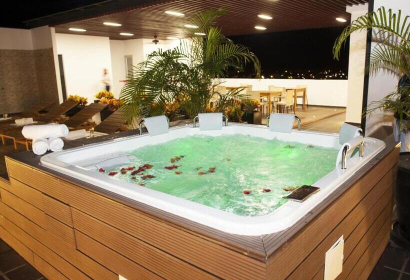 Отель Cinco Monteria