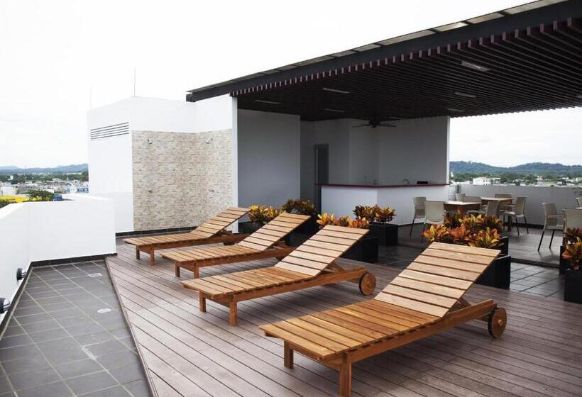 هتل Cinco Monteria