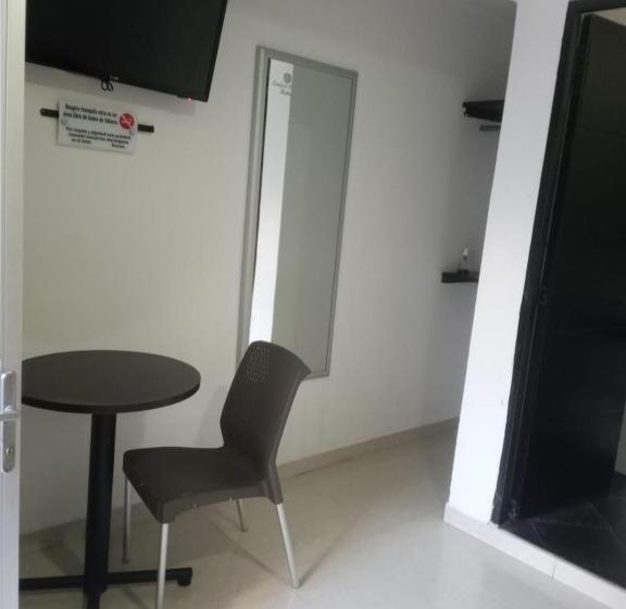 酒店 Confort Plaza