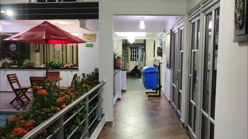 酒店 Confort Plaza