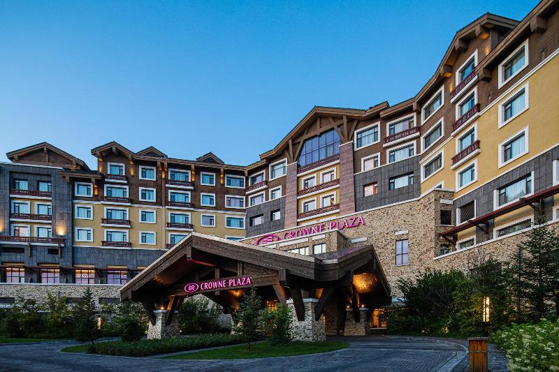 Отель Crowne Plaza Resort Changbaishan Hot Spring, An Ihg