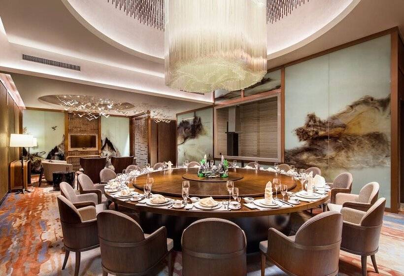 Отель Crowne Plaza Resort Changbaishan Hot Spring, An Ihg