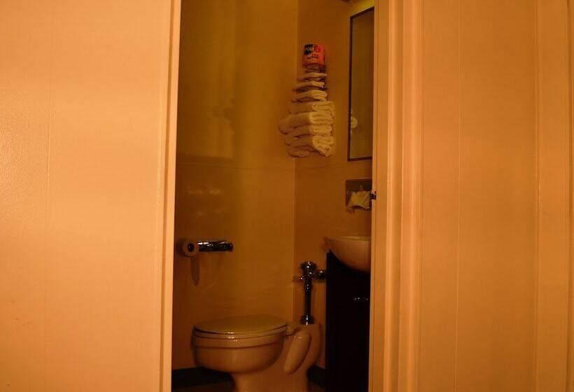 فندق Economy Inn Bluefield