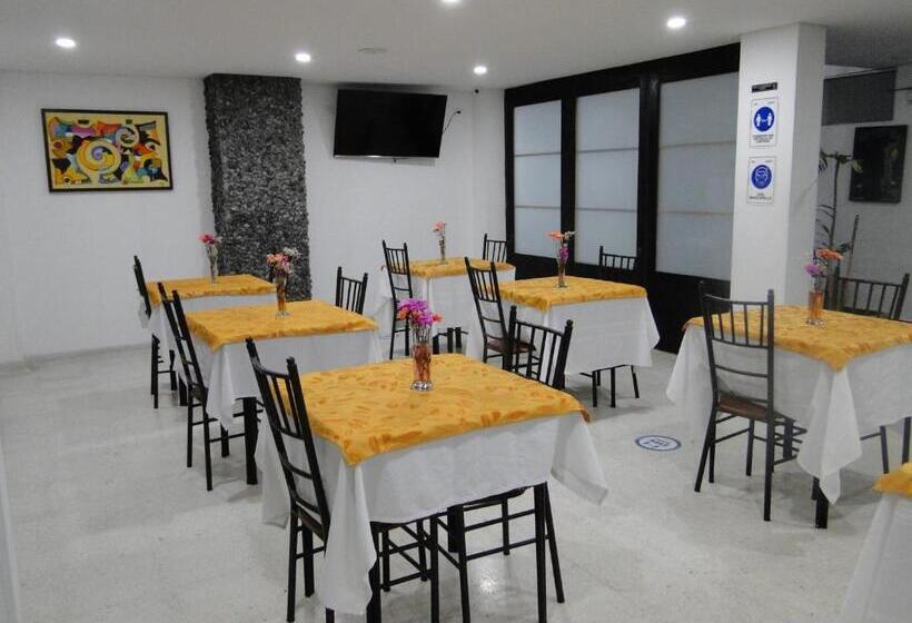 호텔 Esmeralda Plaza