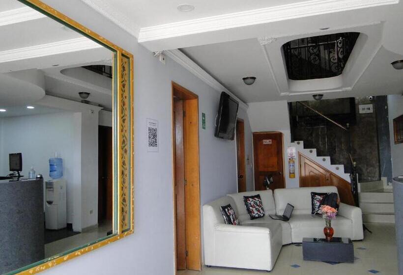 호텔 Esmeralda Plaza