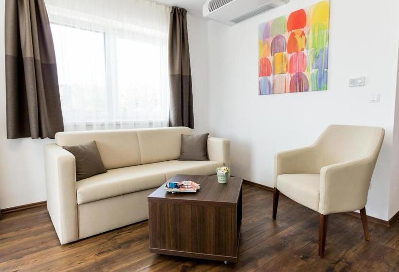 Отель Friskó Panzió