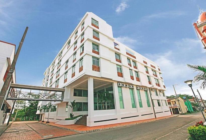 هتل Hacaritama Colonial